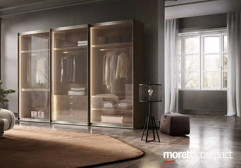 Armadio FOEHN - Trasparenza che valorizza ogni dettaglio. - Armadi di design RIVET CASA
